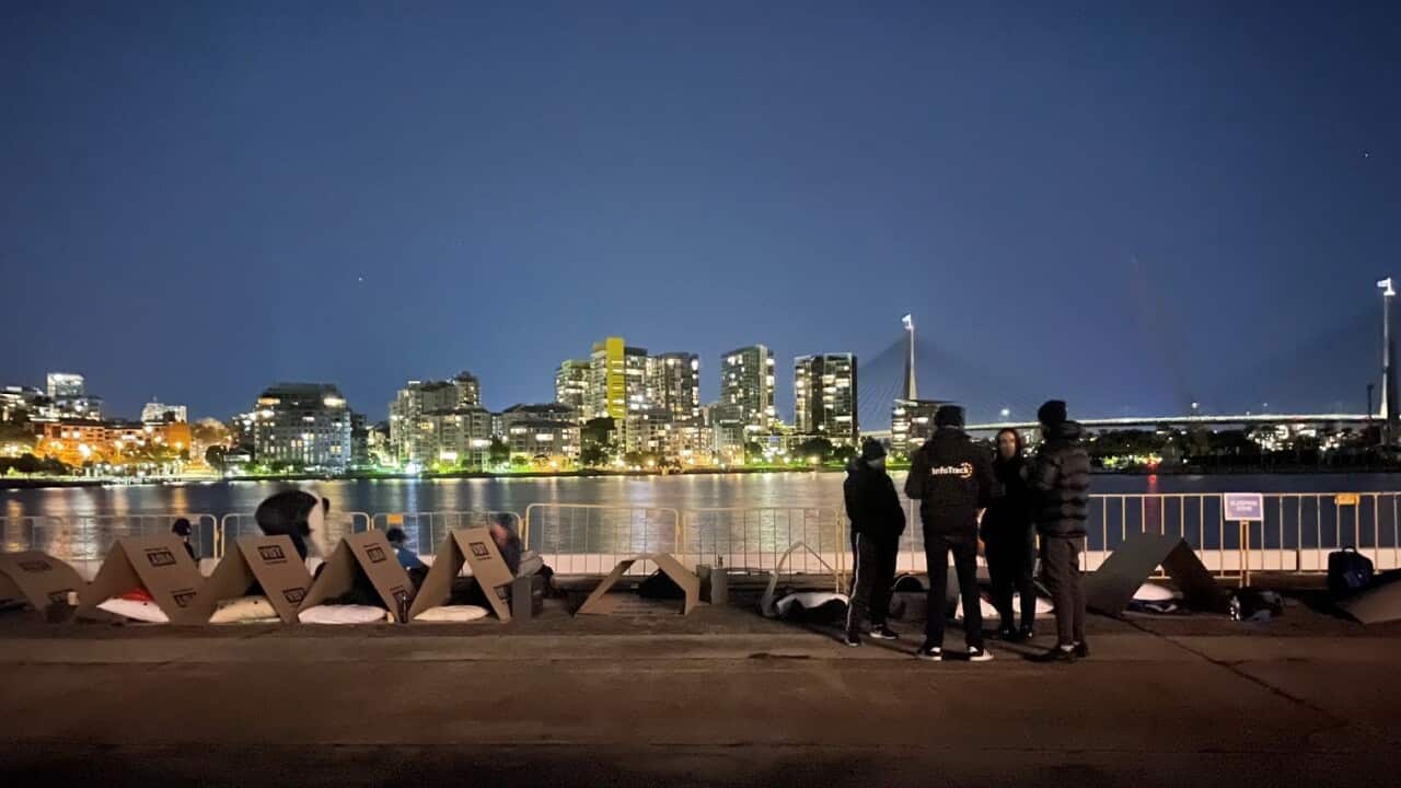 华人商业领袖David Chen参与CEO露宿街头(CEO Sleepout)活动