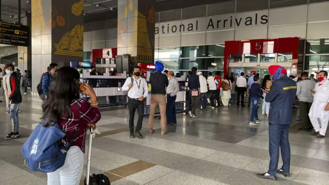 Australia issues travle alert to india.png