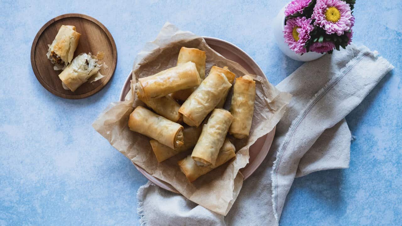 Sweet filo rolls