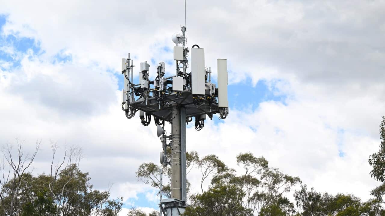 MOBILE PHONE TOWER STOCK
