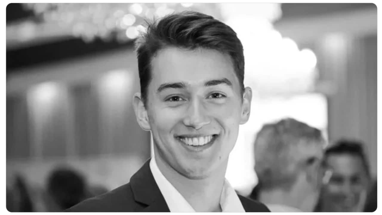 24歲的昆士蘭州大學生Alex Shorey在台灣淡江大學做交流生,於復活節前夕不慎誤服老鼠藥,性名垂危。