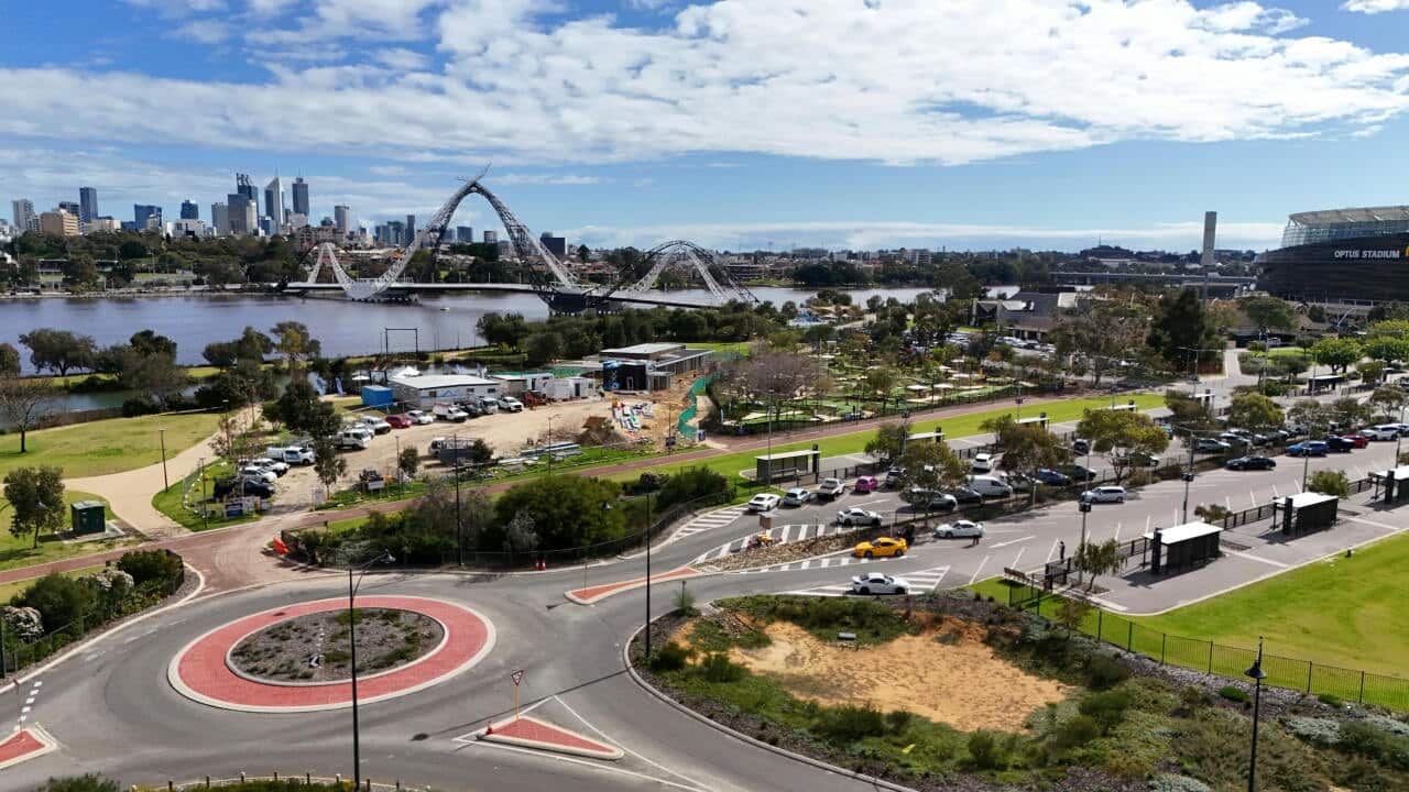 Roundabout, hook turn, keep left: Australian road rules every interstate and international driver must know