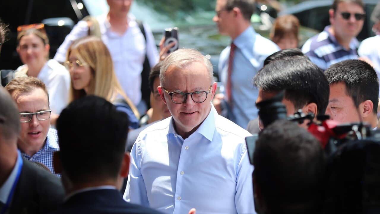 thumbnail_Prime Minister Anthony Albanese arrives at a Bia hoi shop on his official visit to Vietnam (AAP).jpg