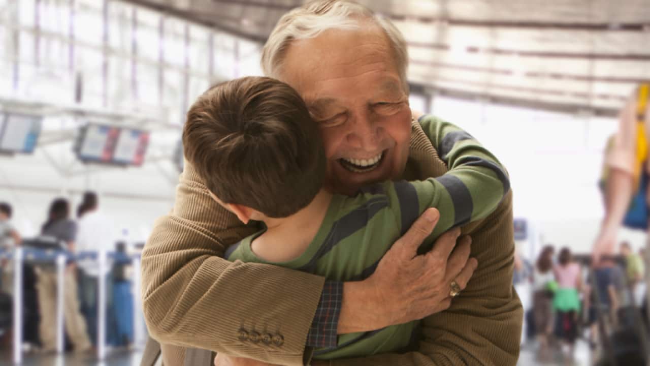 Familienfreuden am Flughafen