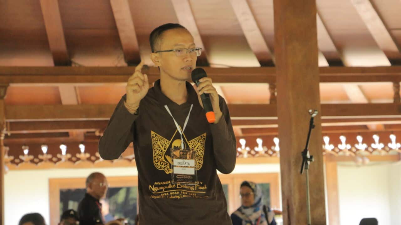 Indrata Kusuma Priyadi from Javanese Diaspora Network Foundation, giving wwelcoming speech at the JDE V Manohara Restaurant, Borobudur, 12 Jun 2023. (Supplied).