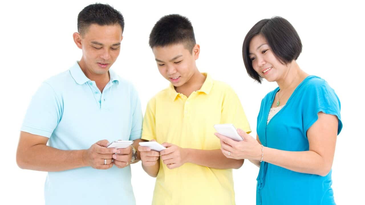 teens, mobile phones, privacy, parents