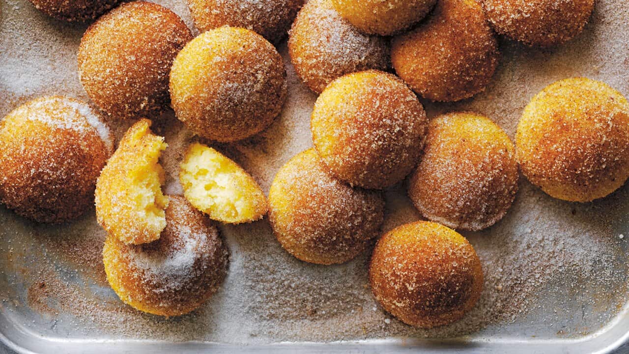 Cinnamon doughnut puffs