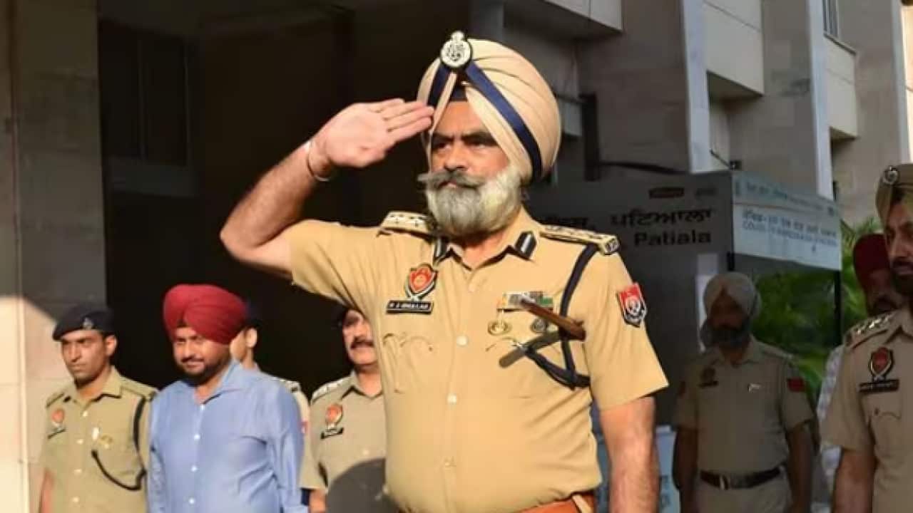 DIG Harcharn Bhullar.png