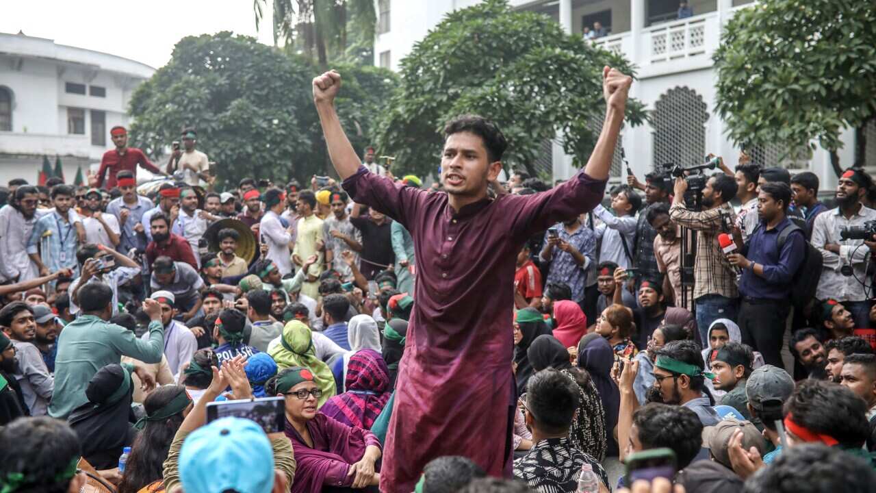 Students demonstrate to demand resignation of pro-Awami League judges in Dhaka