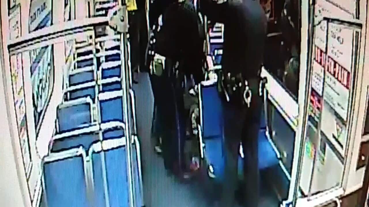 Baby born on subway on Christmas day