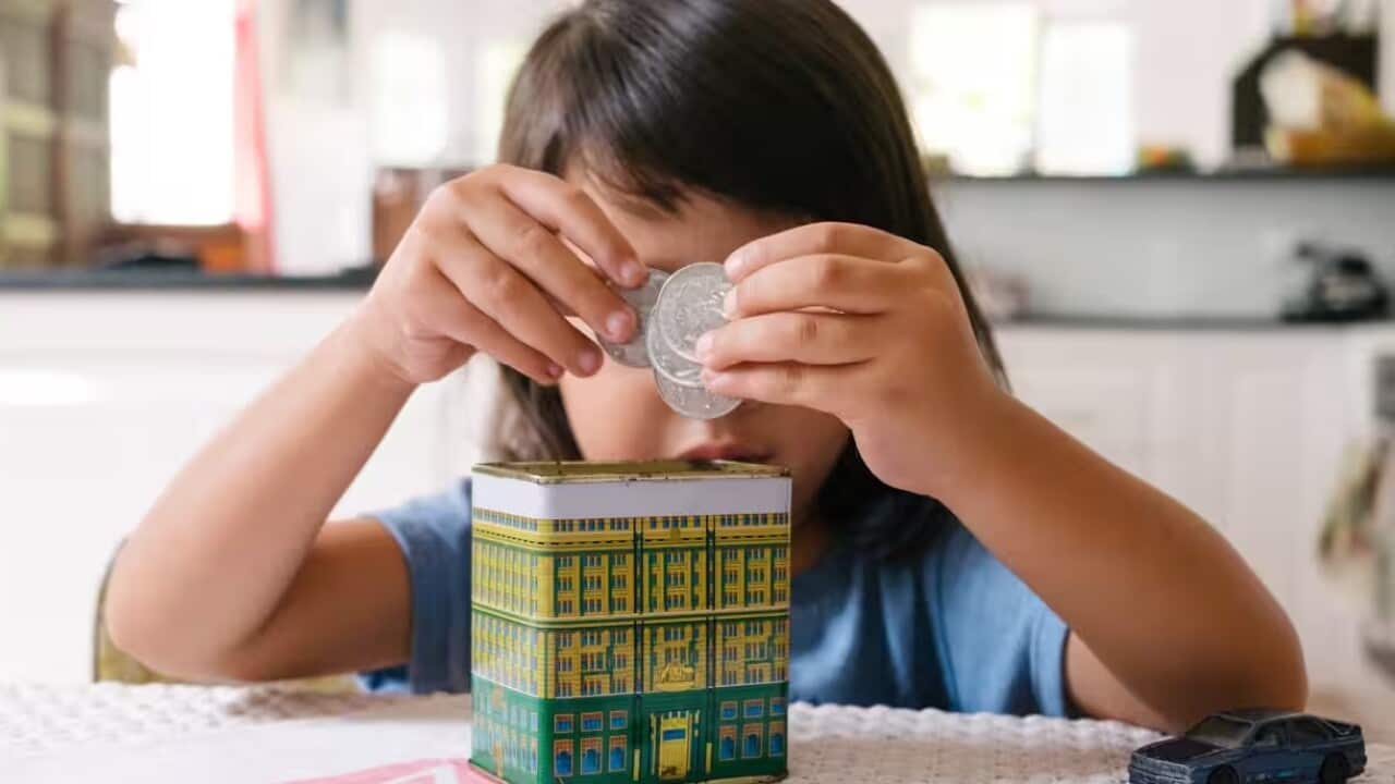 Encouraging your child to save money.jpg