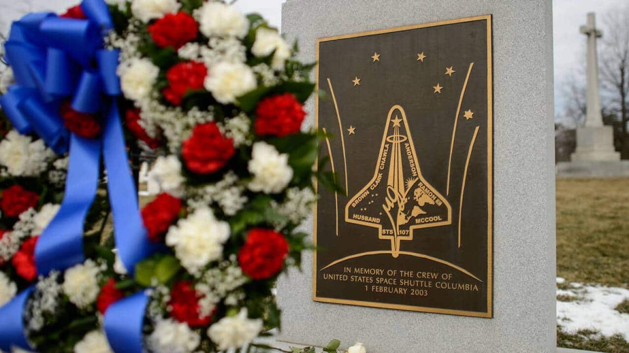 A wreath laid by NASA to commemorate those who lost their lives in the quest for space exploration (NASA-Bill Ingalls).jpg