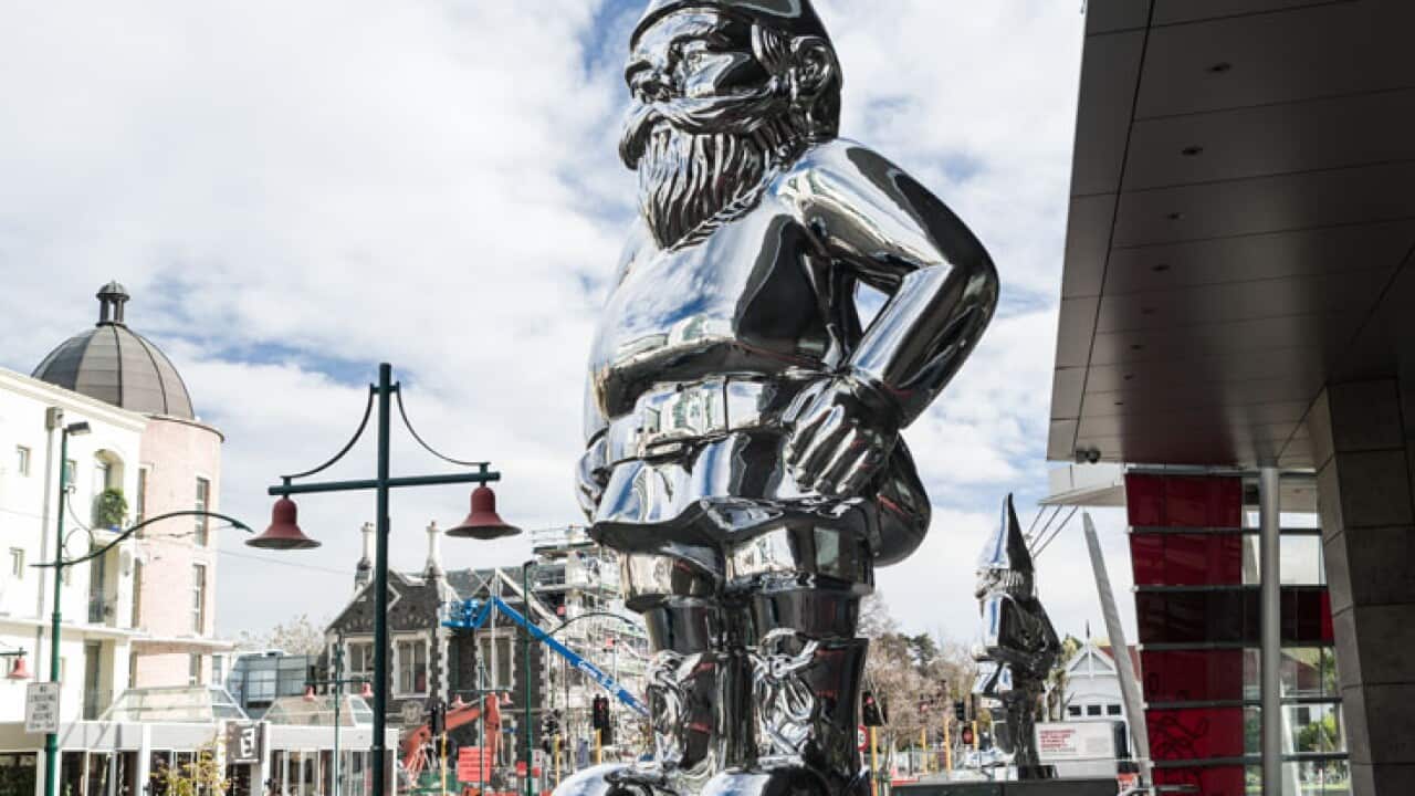 Victoria is to get a giant silver gnome by a New Zealand sculptor. (http://gregorkregar.com/)