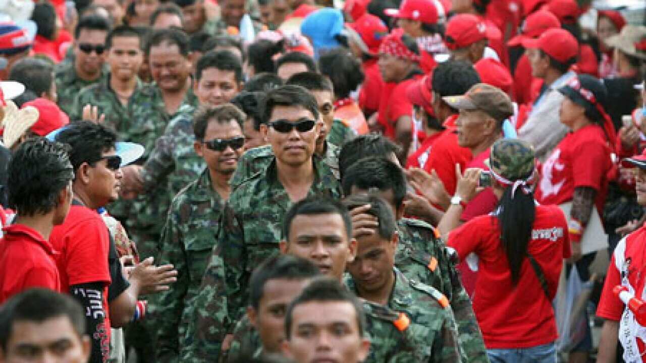 Thai_Security_100410_L_aap_241767280
