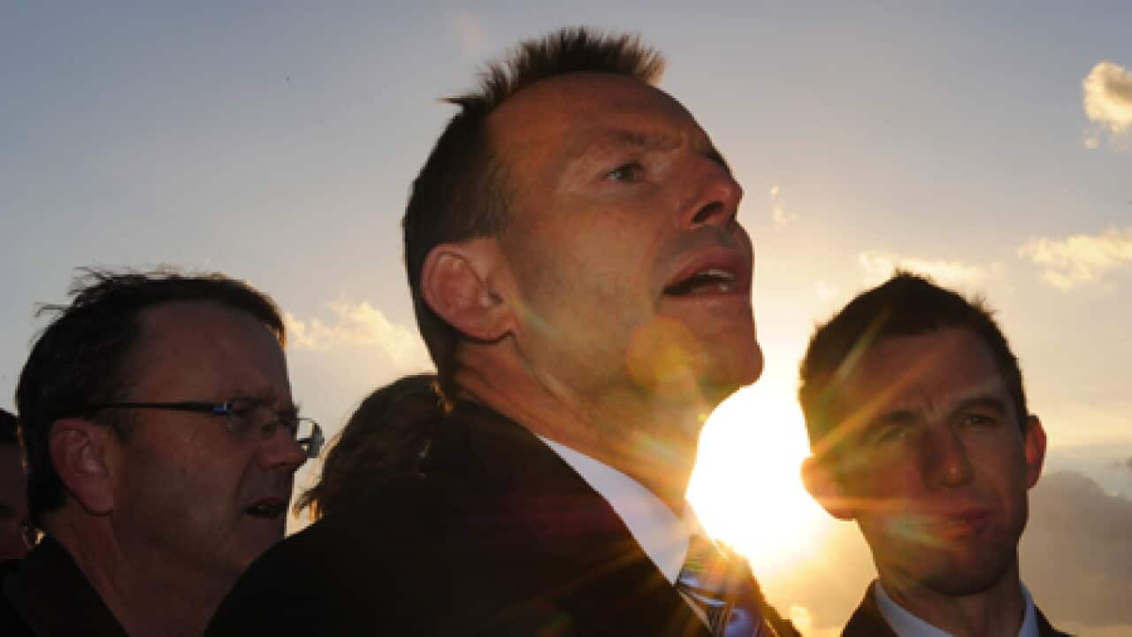 abbott_sunset_100811_B_aap_44768114