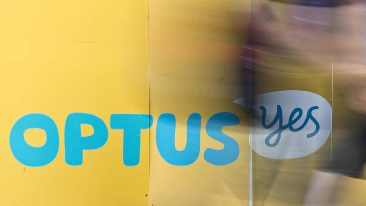 Optus says it is cutting 400 jobs as part of changes aimed at improving the company's performance.