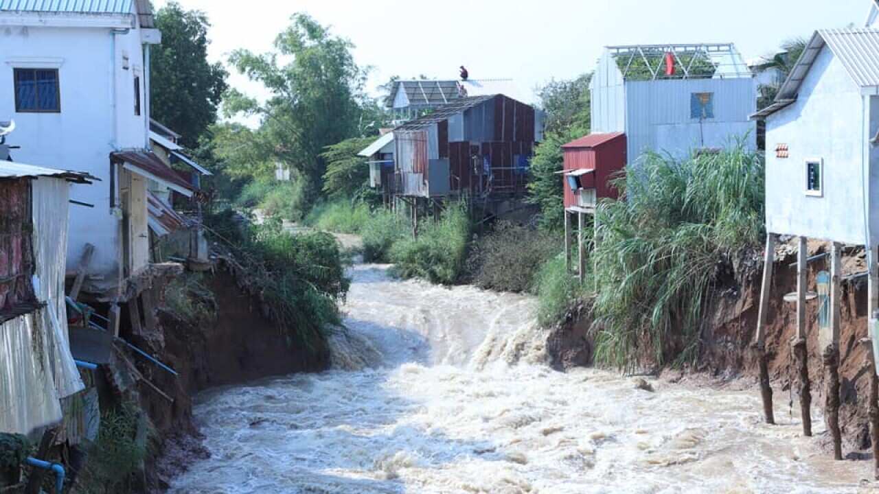 Flood in Cambodia.jpg