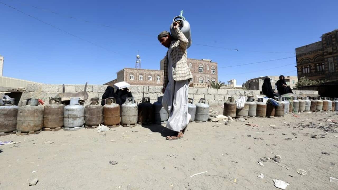 Yemenis in Sana'a wait for gas supplies amid shortages after the Saudi-led coalition closed Yemen's borders