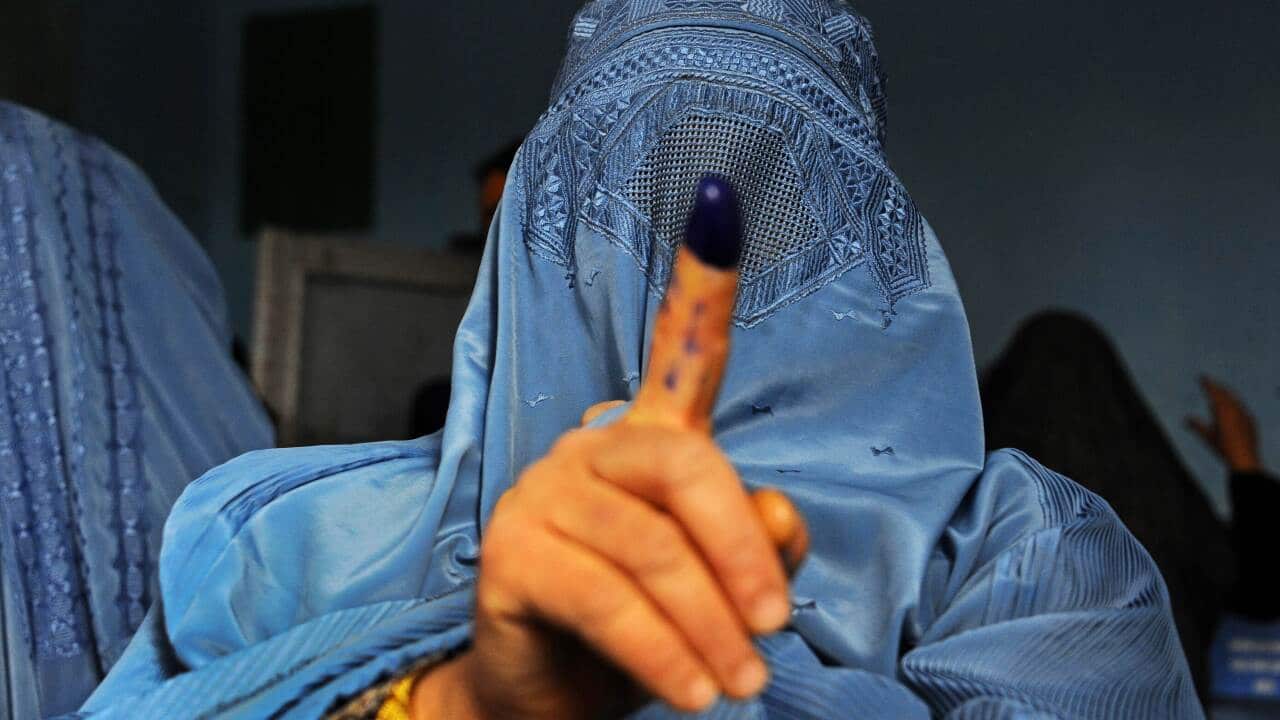 afghanistan_election_afp_140406.jpg