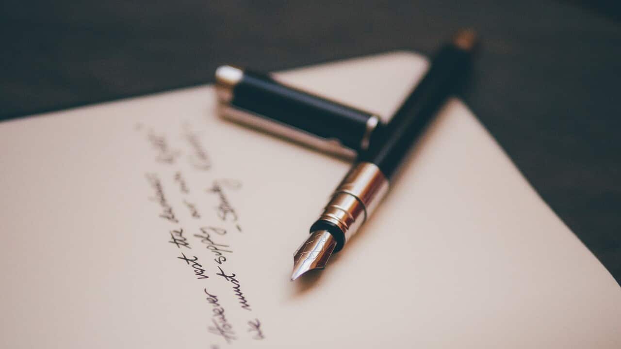Pen and writing paper - that’s what we need when we want to write. (Pixabay).
