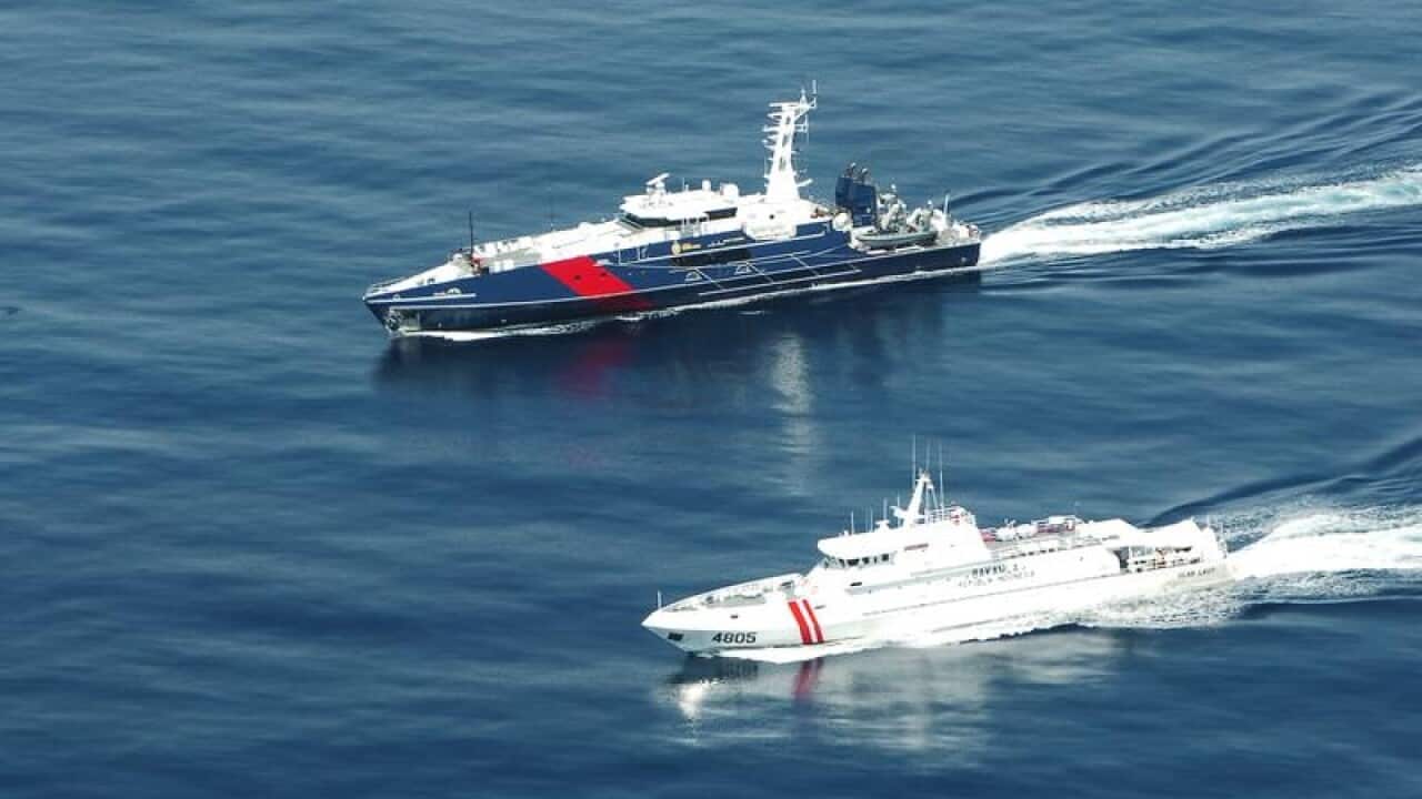 The Australian Border Force has reportedly intercepted a boat carrying about 20 Sri Lankan asylum seekers in the Indian Ocean.