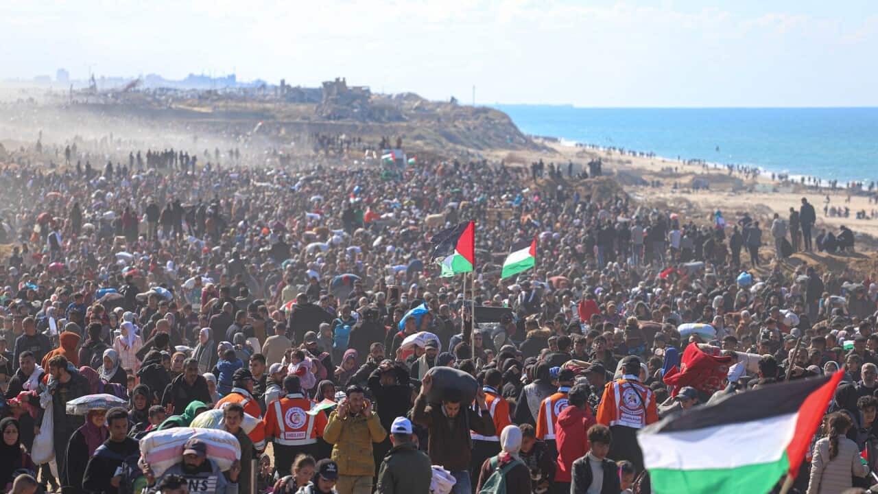 Displaced Palestinians Begin Returning to Northern Gaza