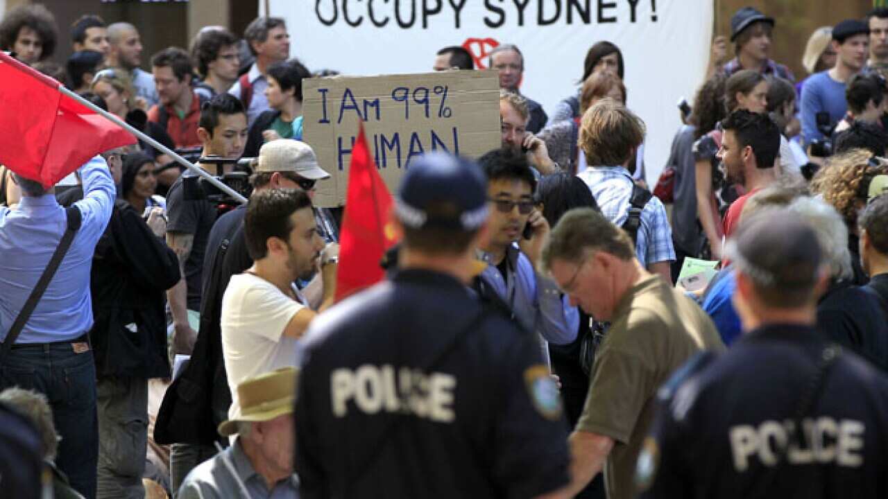 occupy_sydney_231011_b)aap_295923245