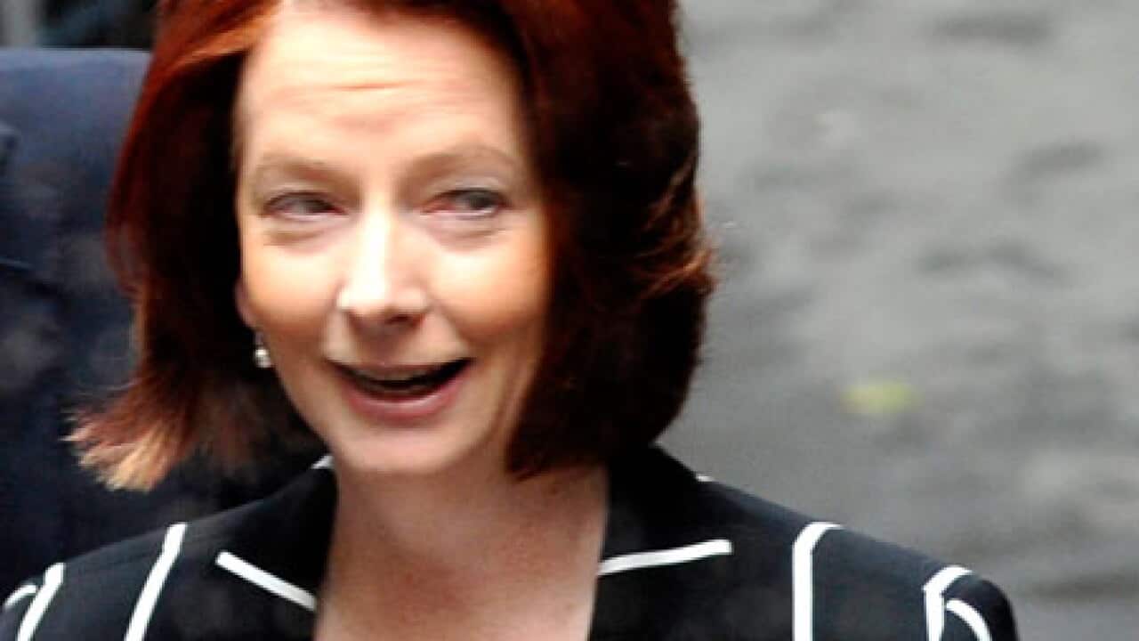 gillard_swan_100803_L_aap_1740764447