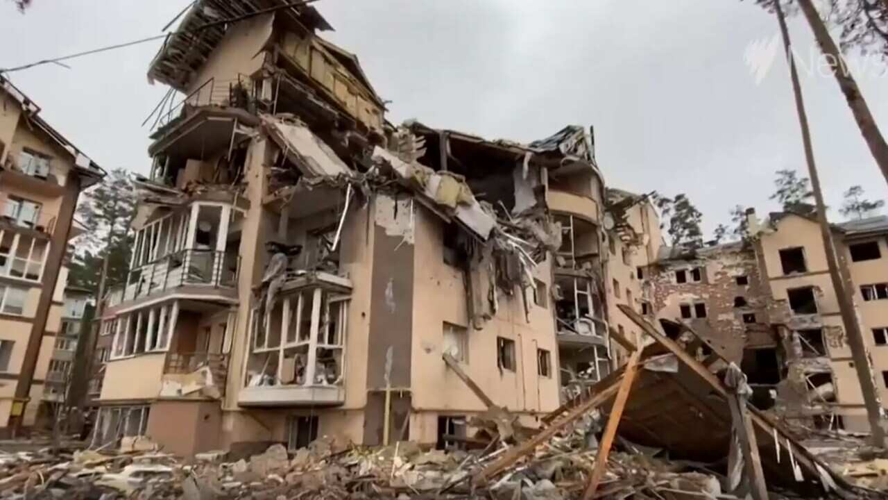 Shelling from Russian forces leaves Irpin residents with 'nothing'