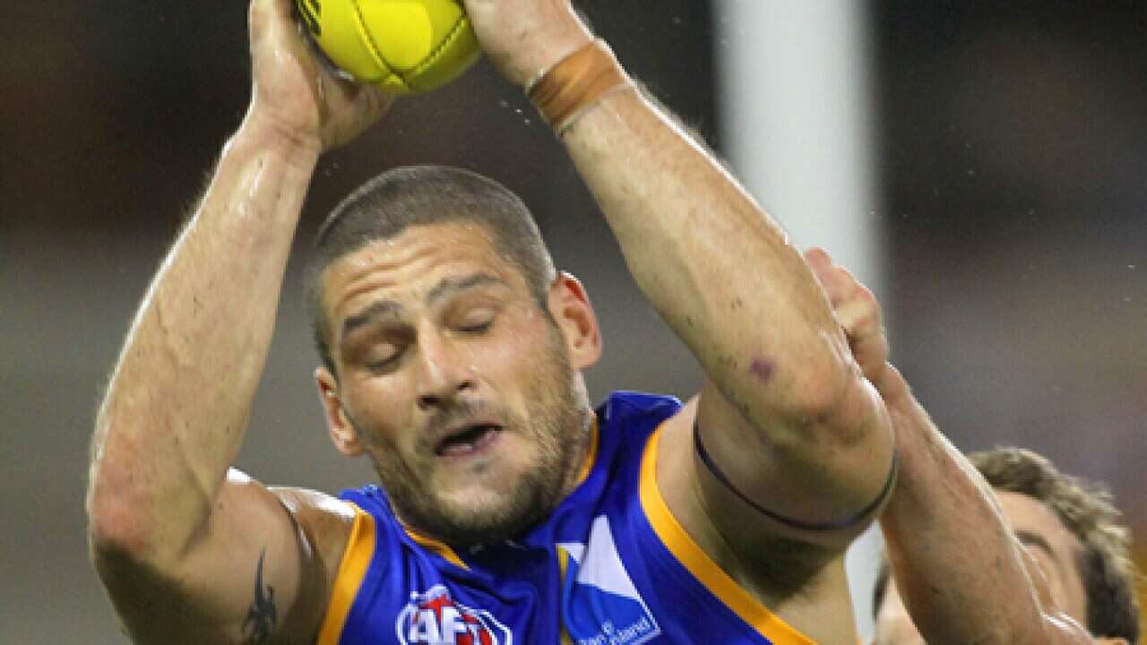 brendan_fevola_jump_100401_B_getty_705171315