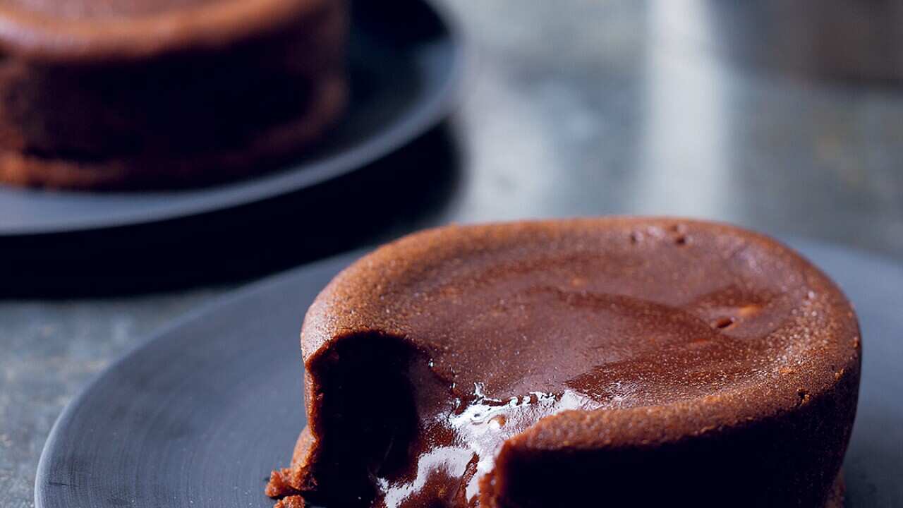 self-saucing pudding