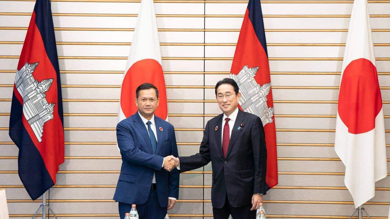 Cambodia PM Hun Manet and Japanese PM Fumio Kishida - STPM.jpg