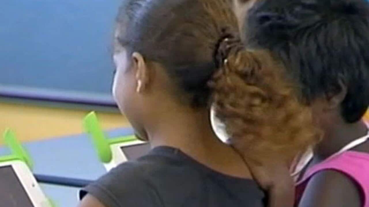 Indig_kids_school_L_sbs_5557062