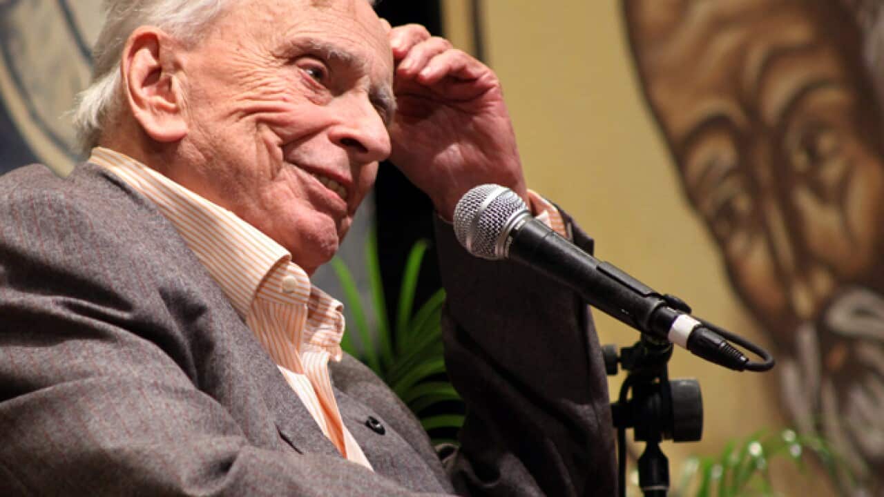 gore_vidal_L_120721_ap_113005108