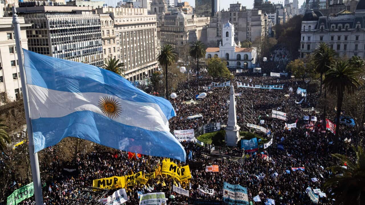 Demonstrators in Argentina rally in support of the Vice President (AAP).jpg