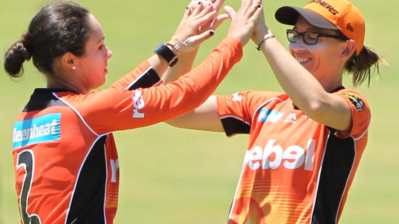 Emma King of the Scorchers (L) celebrates