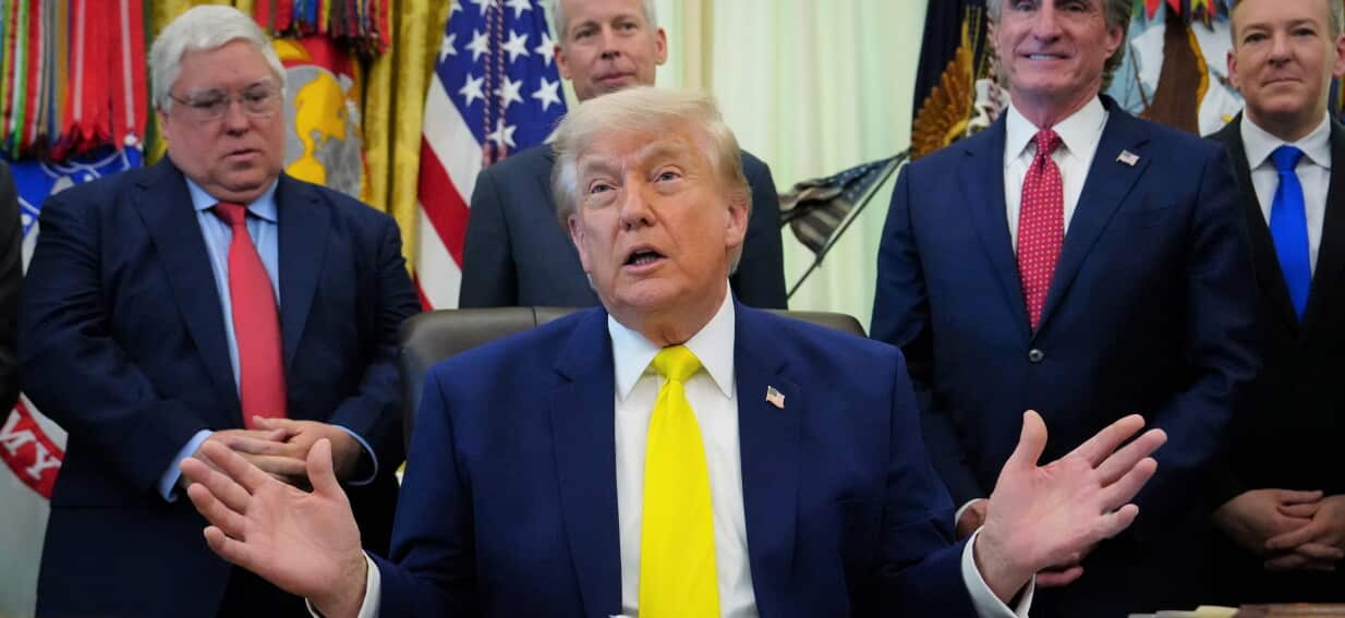 Trump announces $981 million support package for highly polluting energy source