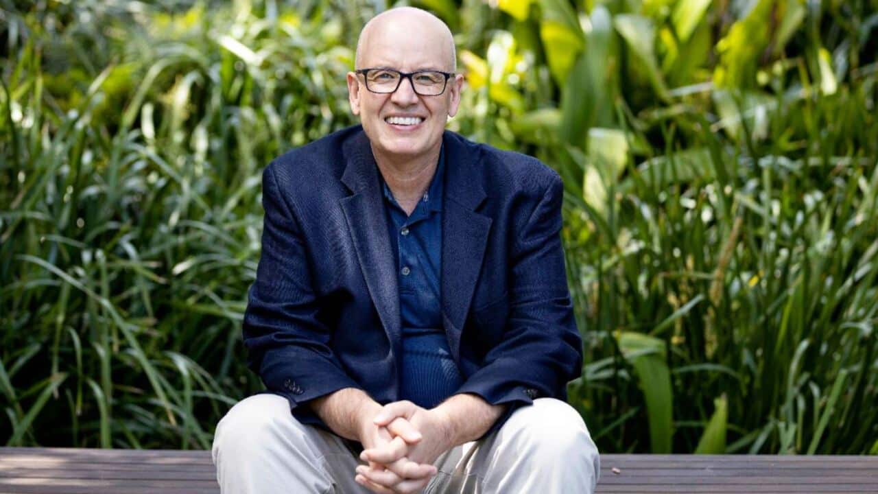 Professor Eddie Holmes