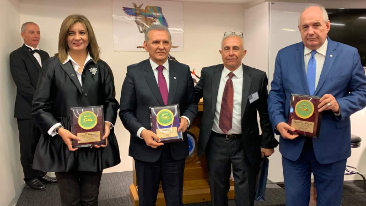 wrapped up with a meeting of Egyptian Greeks and Cypriots who live in Australia