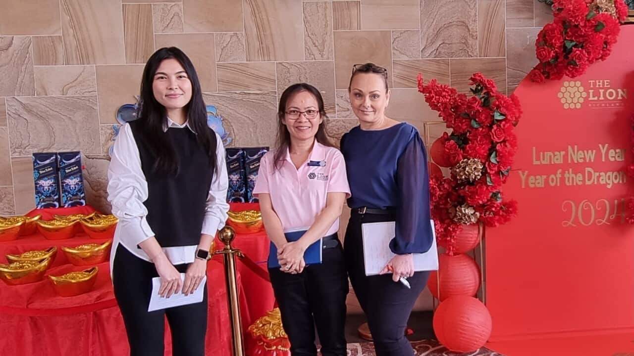 05 - (từ trái) Các cô Kimmy Phan, Nguyệt Vũ Bạch, Kerri Ashbrooke.jpg