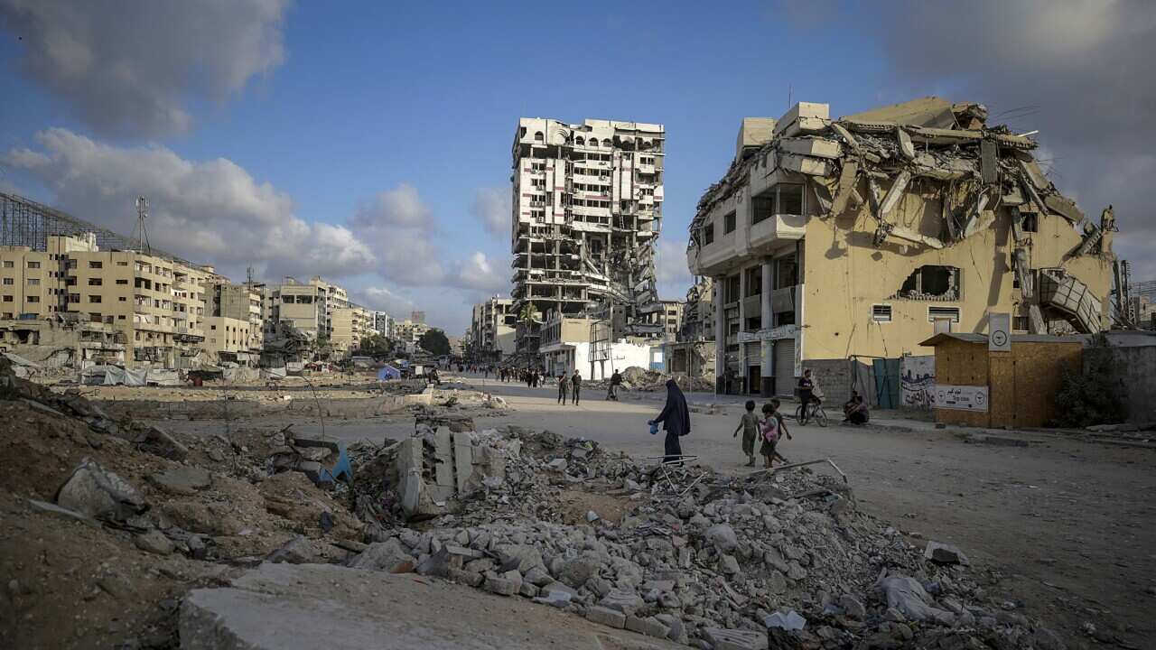 Daily life in destoyed Gaza City neighbourhoods