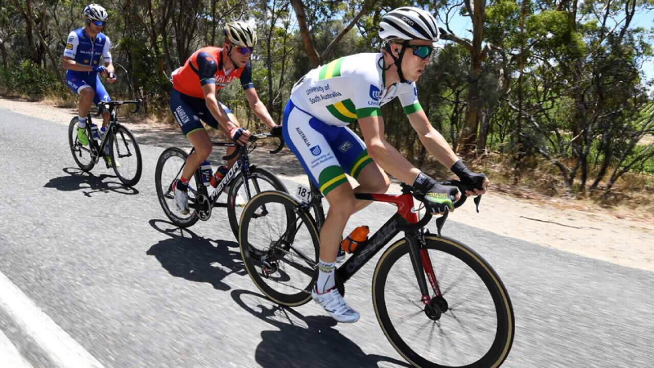 Australian rider Cameron Meyer (right)