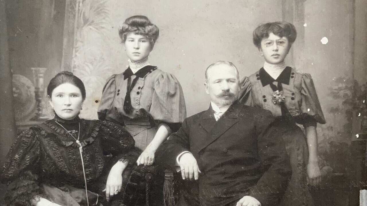 Laresa Kosloff's family photos