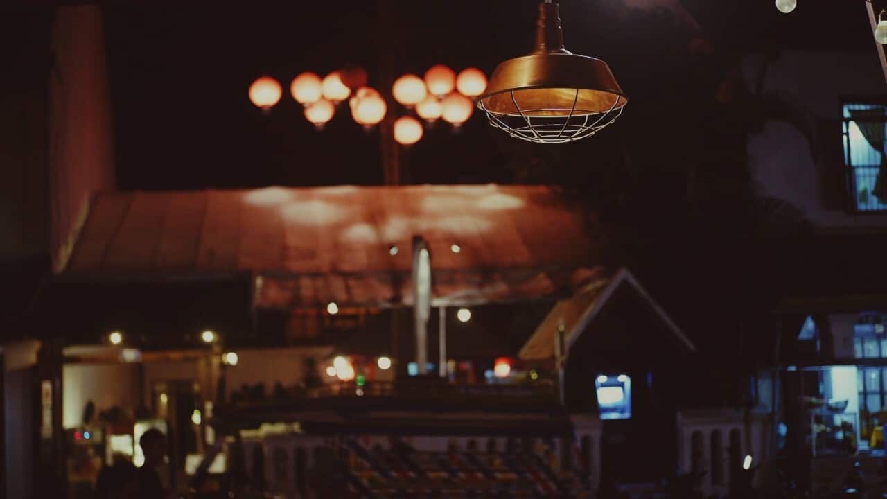 A Lao restaurant at night (Getty Images - Nictahmon Khaowsaad - EyeEm)