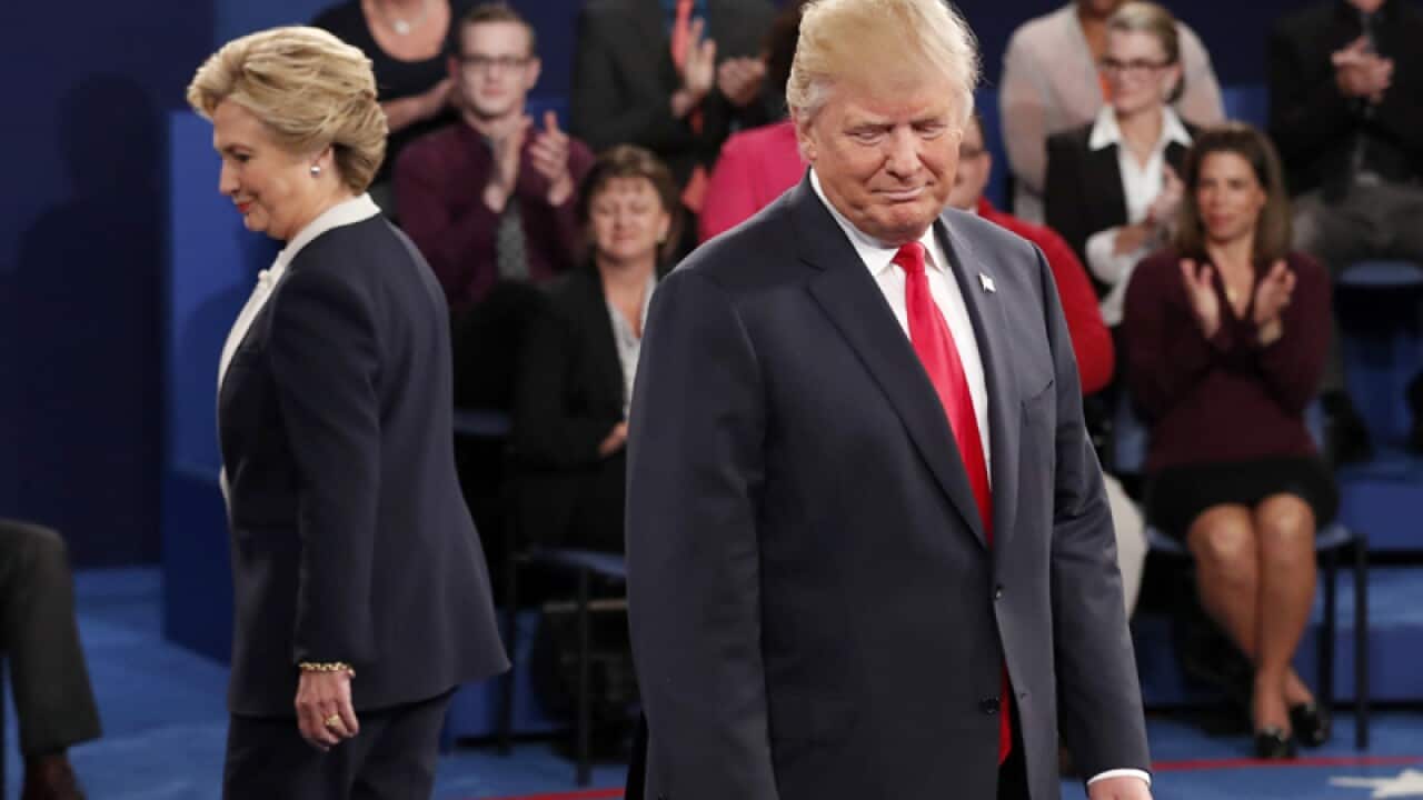 Hillary Clinton (L) and Donald Trump