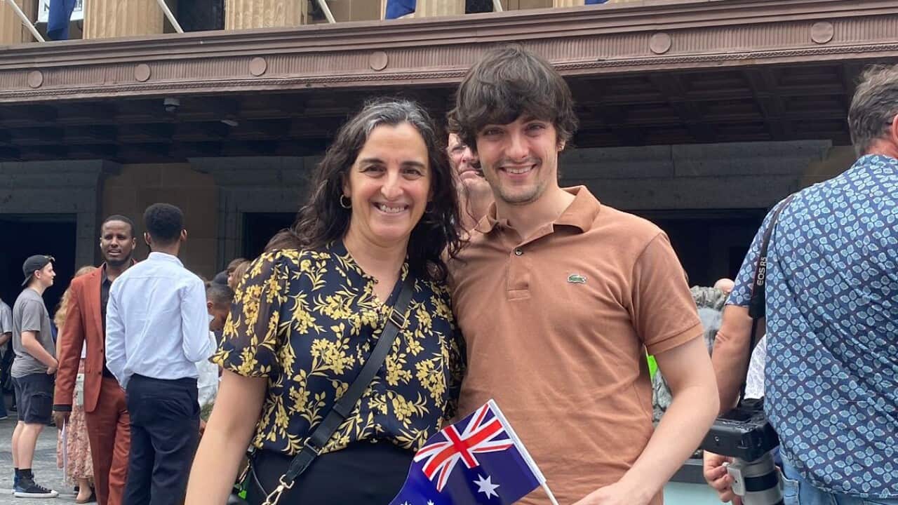Gorane Santamaría y Ander Estruch en su ceremonia de ciudadanía en Brisbane el 26 de enero de 2024.jpeg
