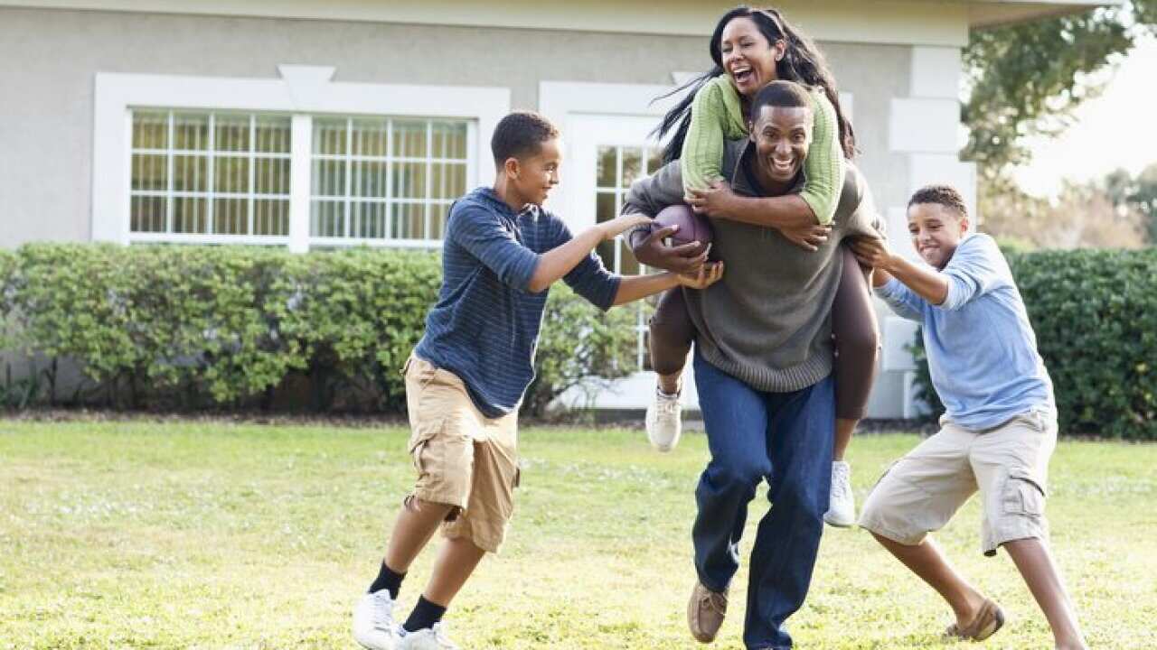 familia ya jumuika katika michezo