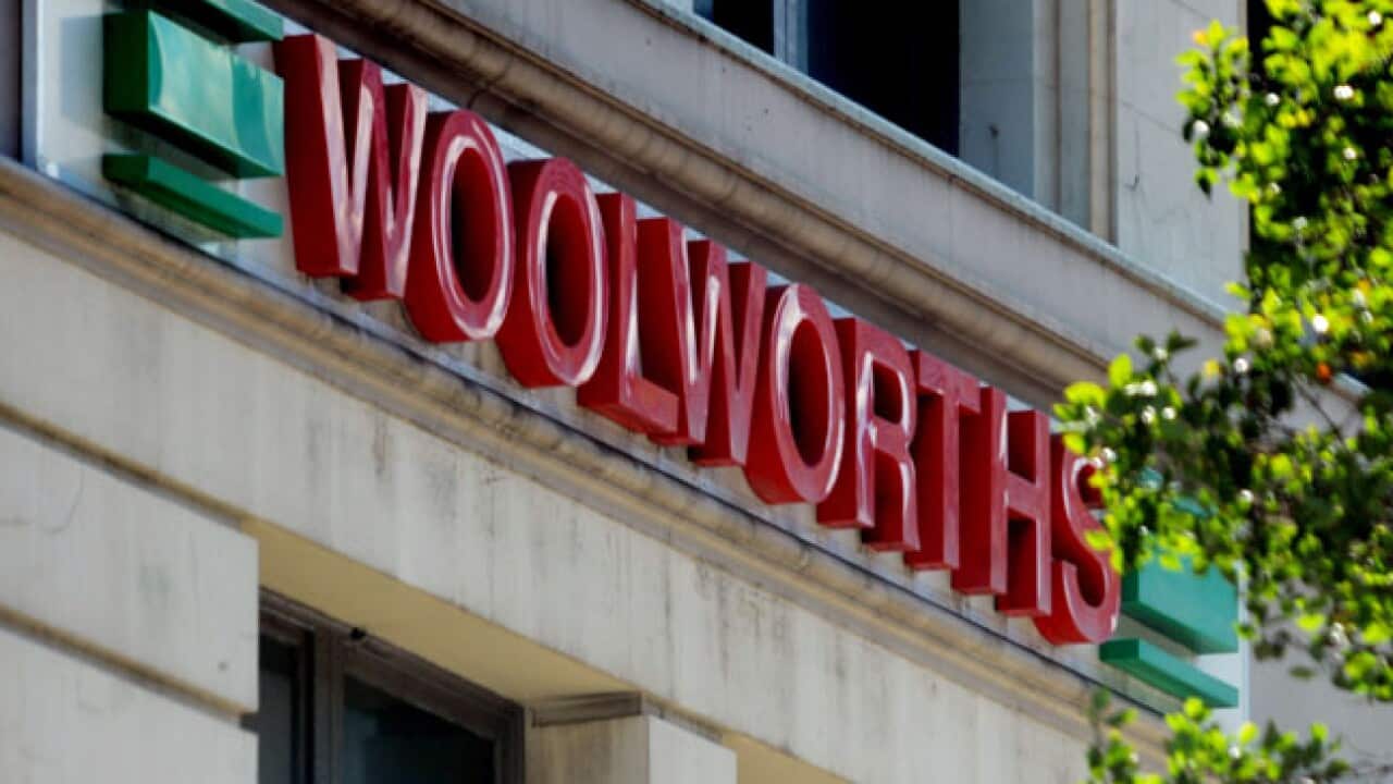 woolworths3_B_afp_getty_110329_532722006