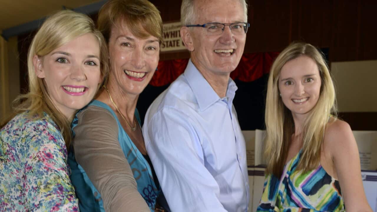Former Australian Medical Association president Bill Glasson (2R)