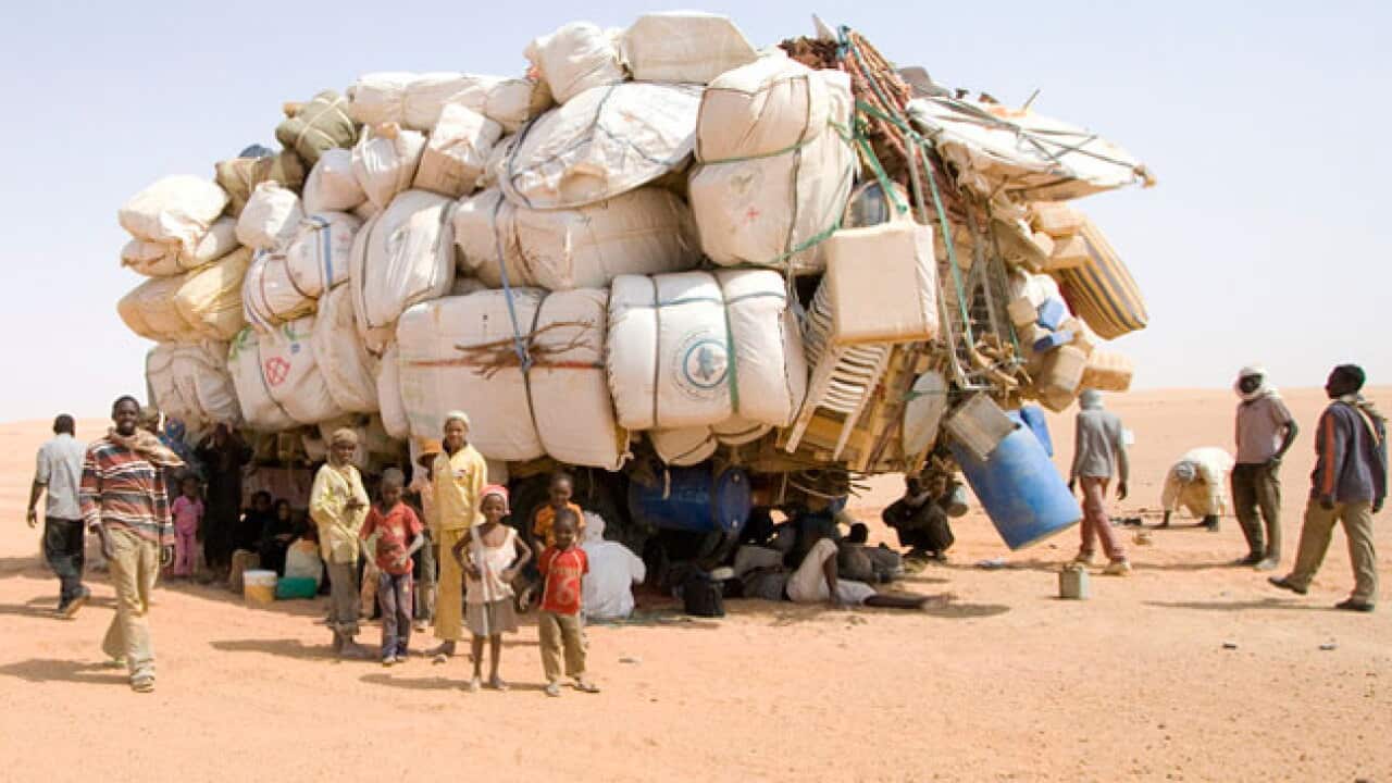 libyan_desert_immigrant_L_120704_worldcrunch_561715890